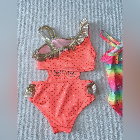 Freestyle Revolution Coral and Gold Swimsuit - Picture 6 of 8